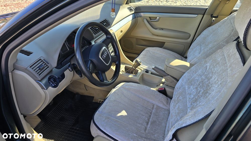 Audi A4 Avant - 6