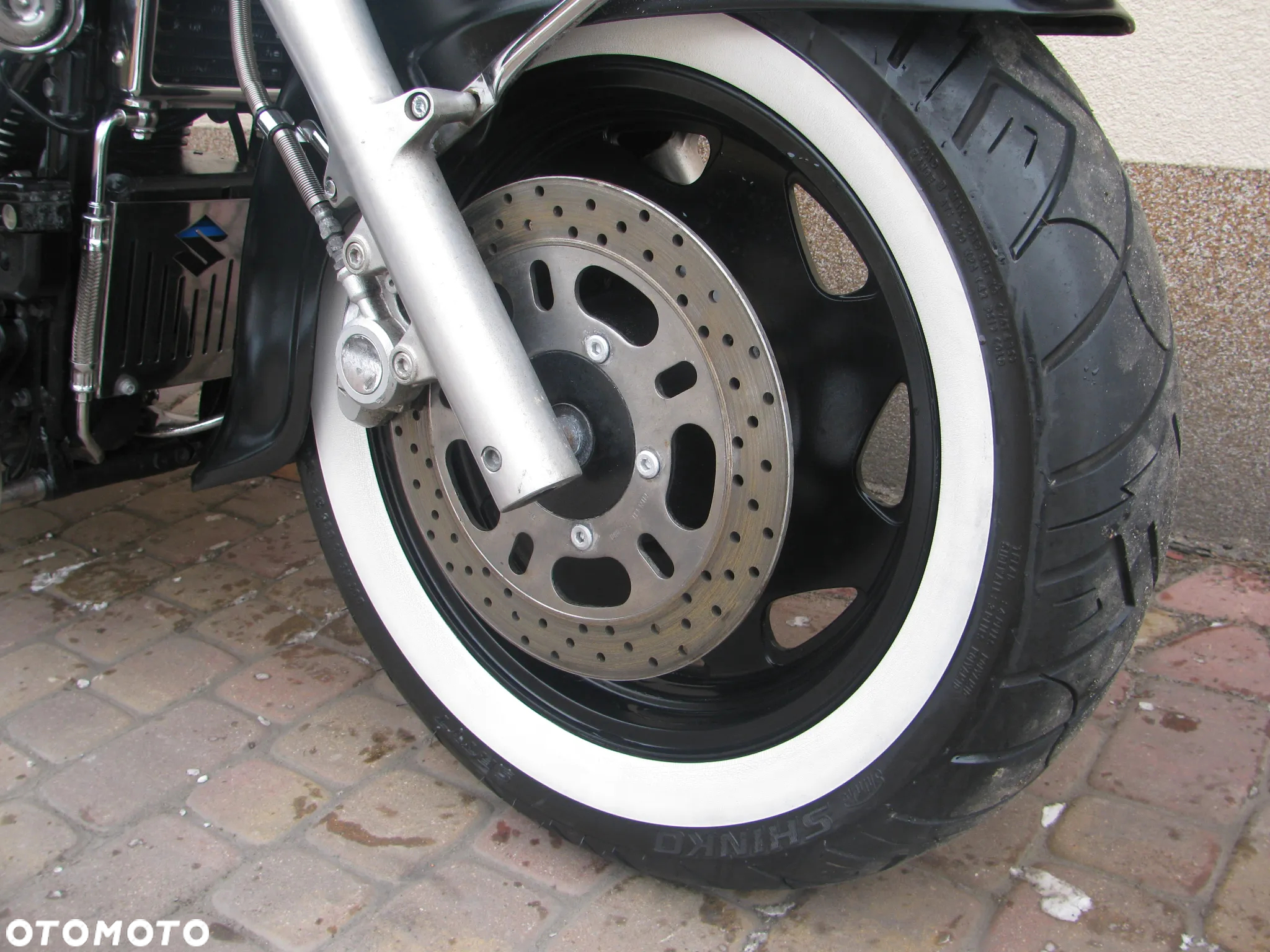Suzuki Intruder - 5