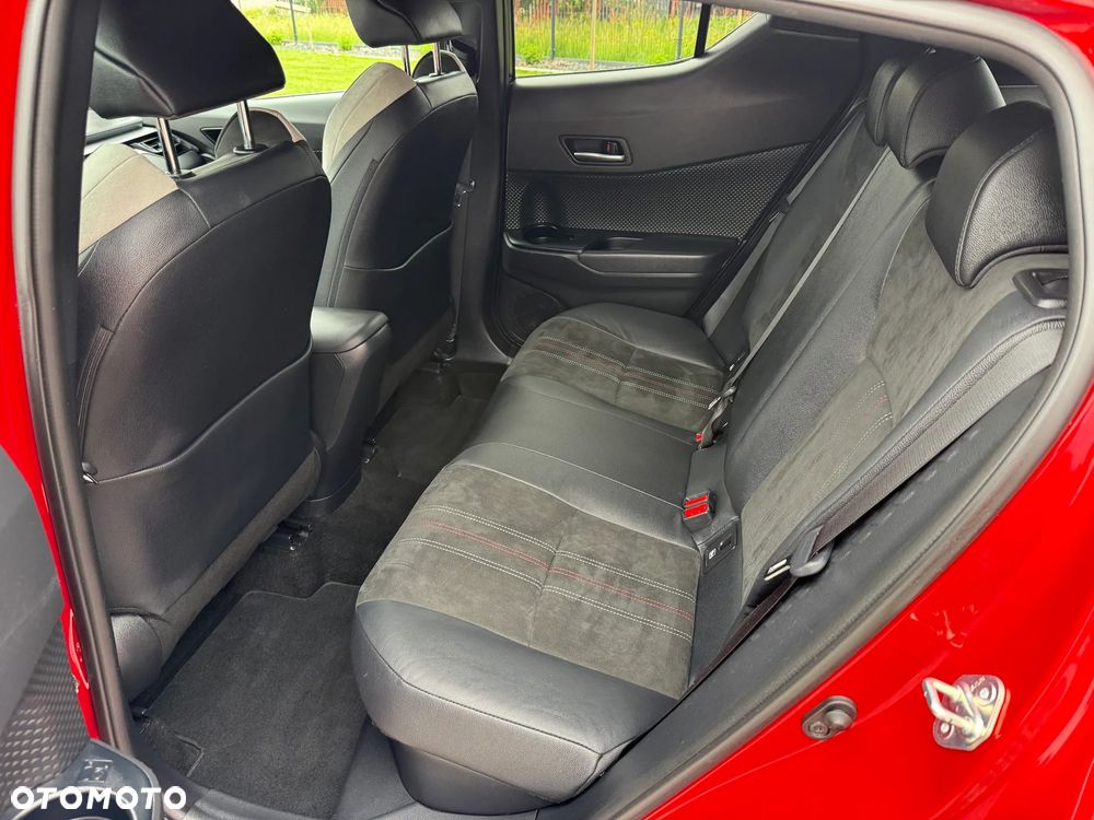 Toyota C-HR 2.0 GR Sport - 38