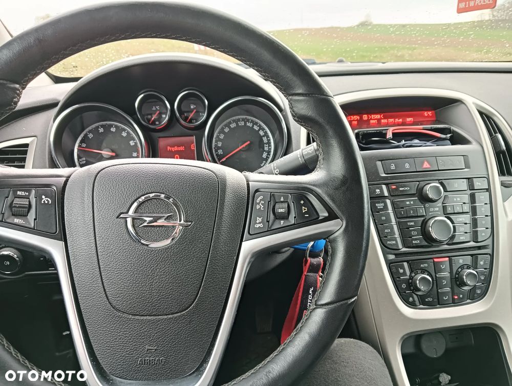 Opel Astra 1.4 T Cosmo - 3