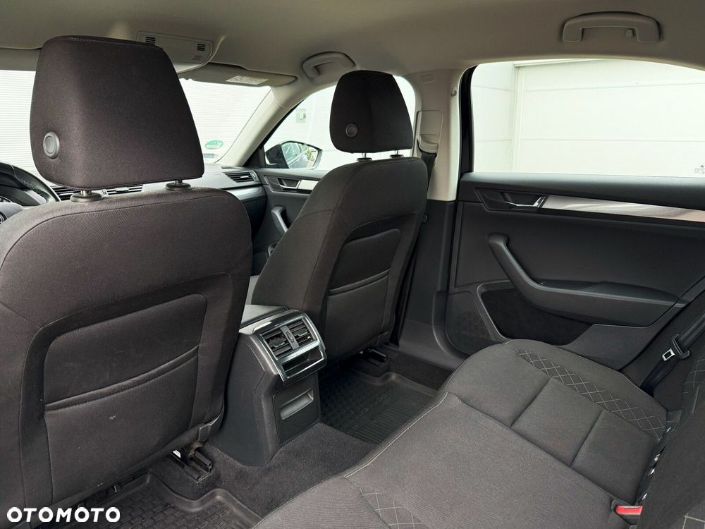 Skoda Superb 1.8 TSI Ambition - 25