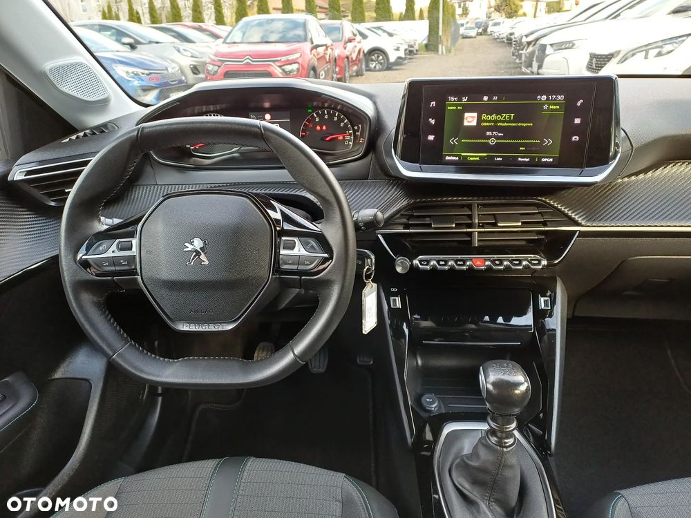 Peugeot 208 PureTech 100 Allure - 23