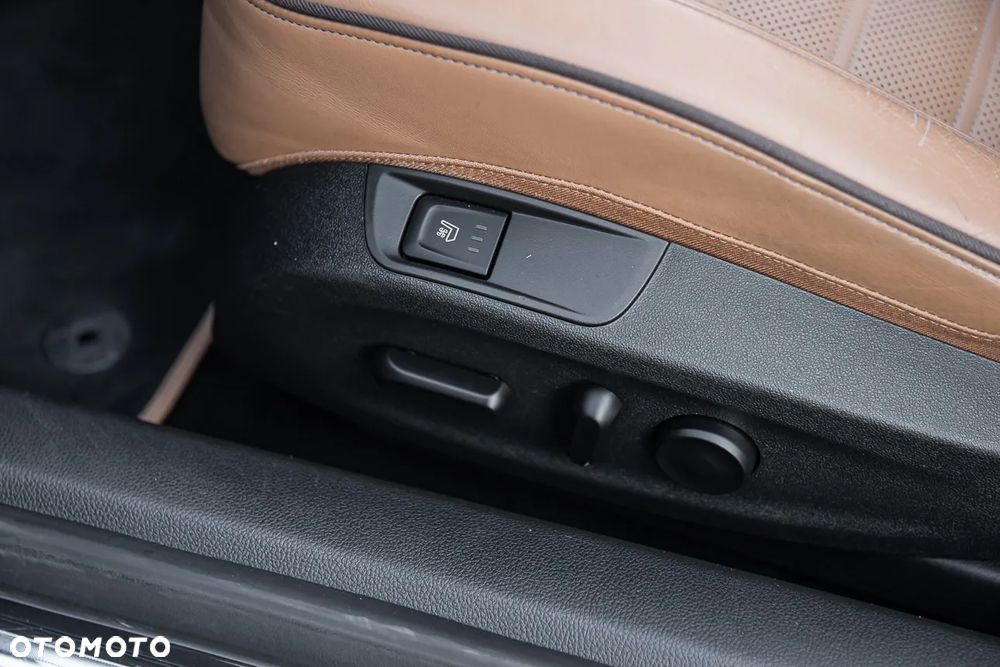 Opel Cascada 2.0 CDTI Cosmo S&S - 18