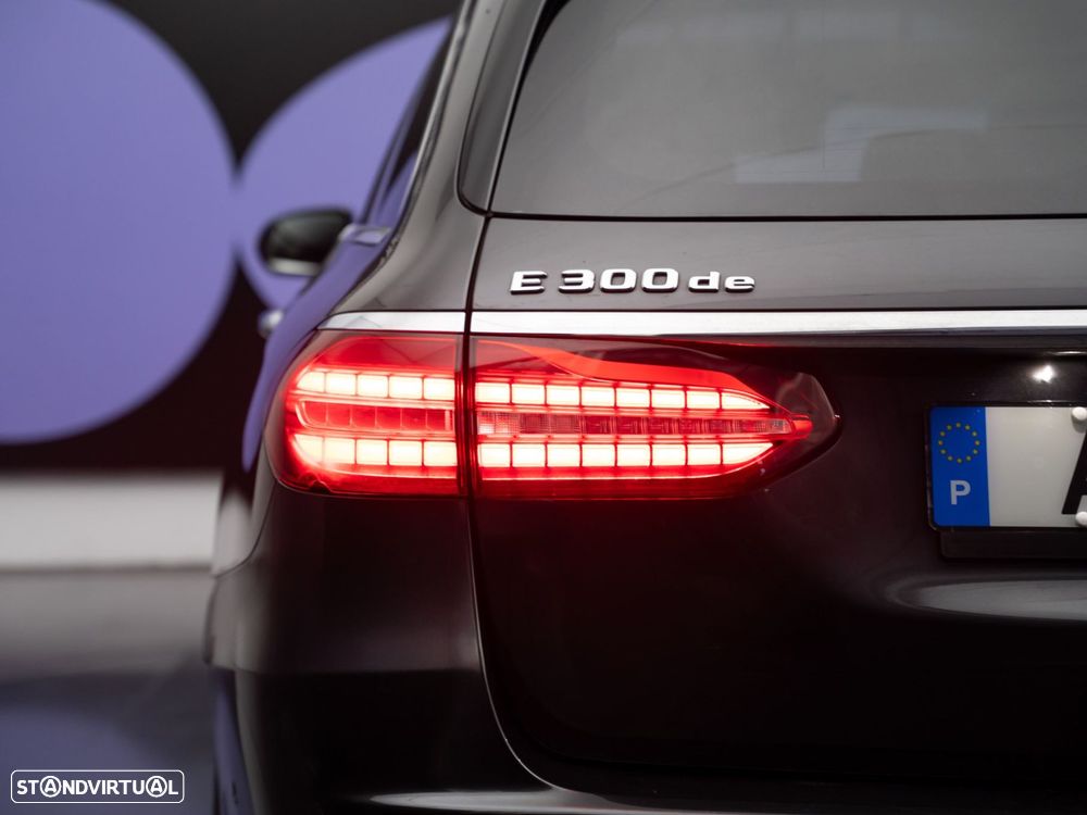Mercedes-Benz E 300 de AMG Line - 12