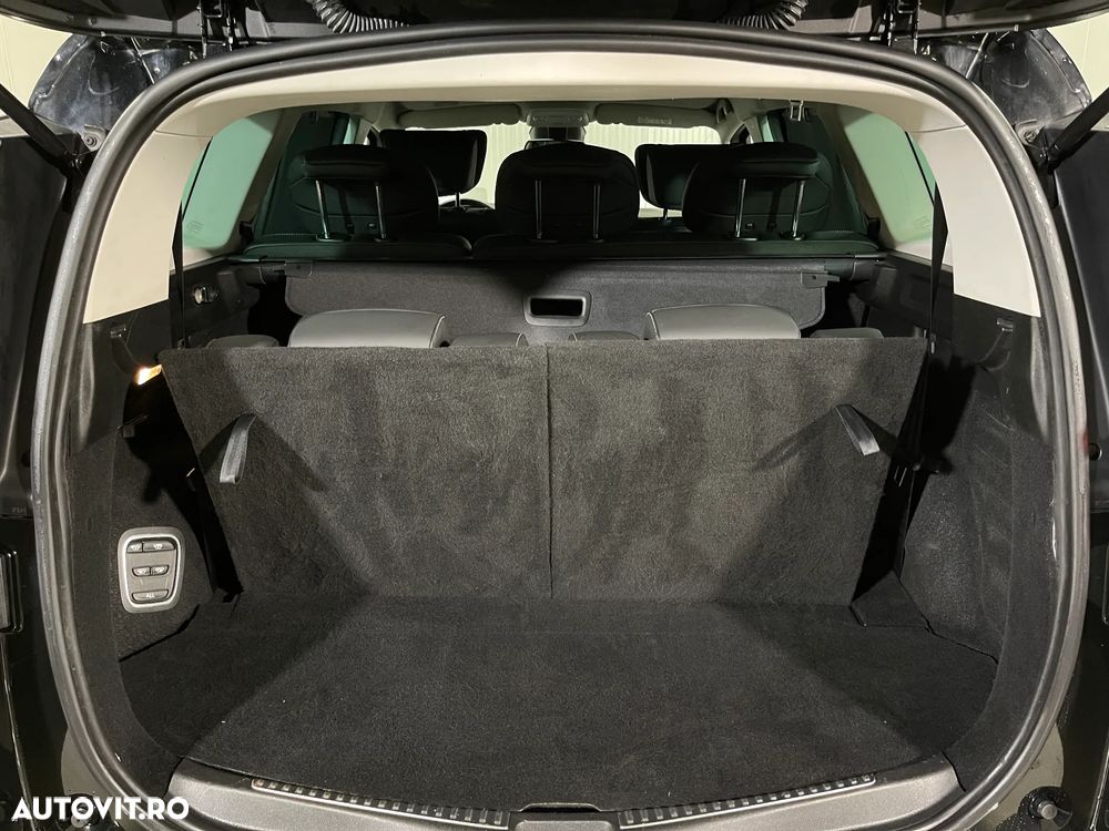 Renault Grand Scenic - 13