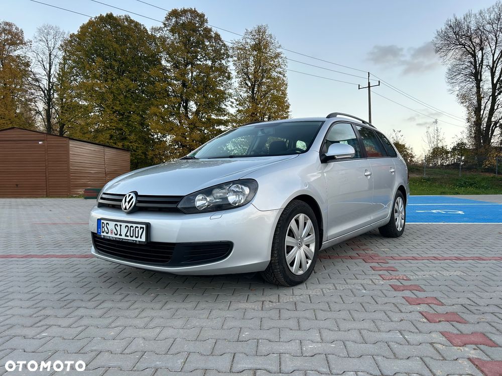 Volkswagen Golf - 6