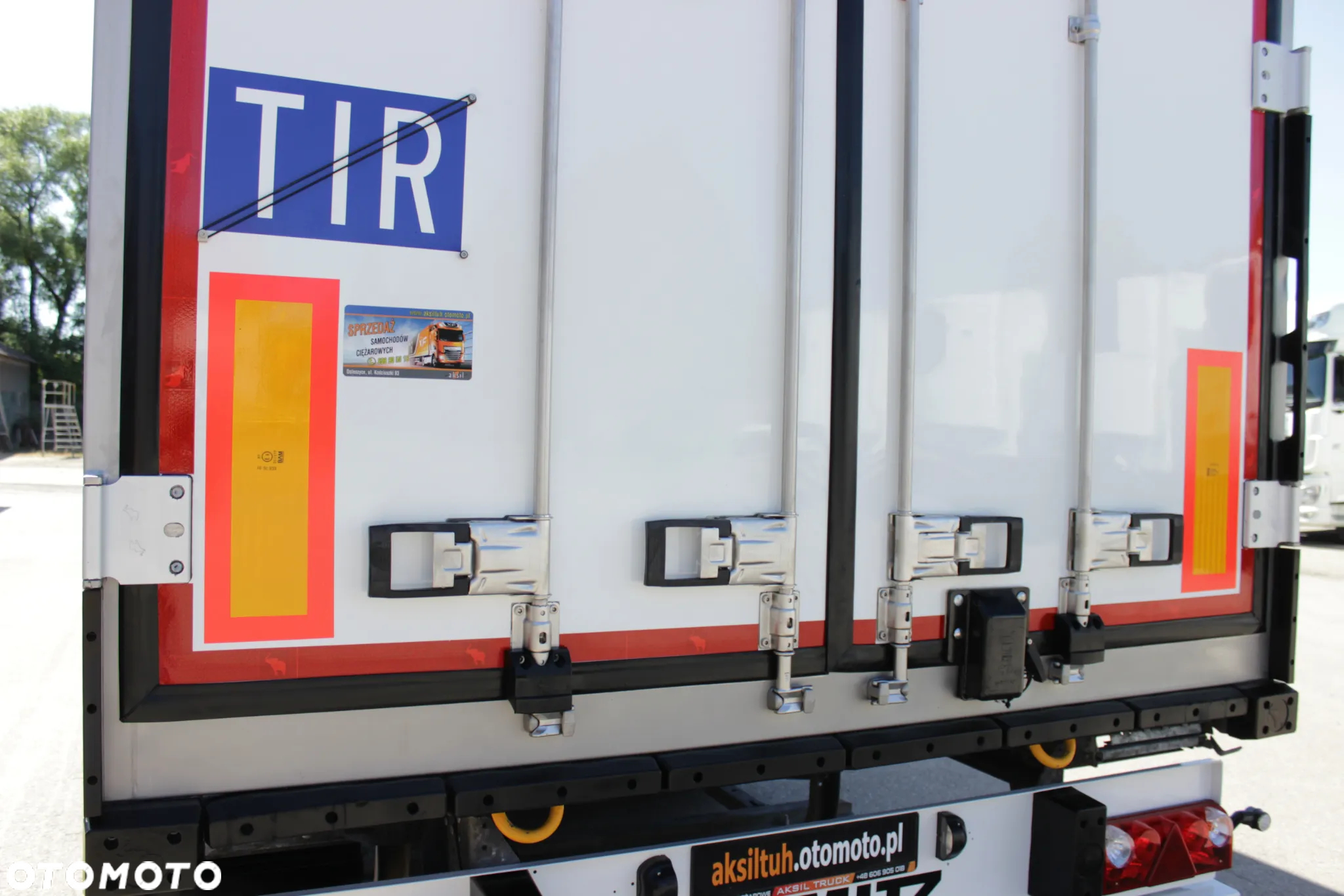Schmitz Cargobull FP 60 V7 Thermo King SLXi 300 / JAK NOWA / ŚCIANA 7 CM / - 11
