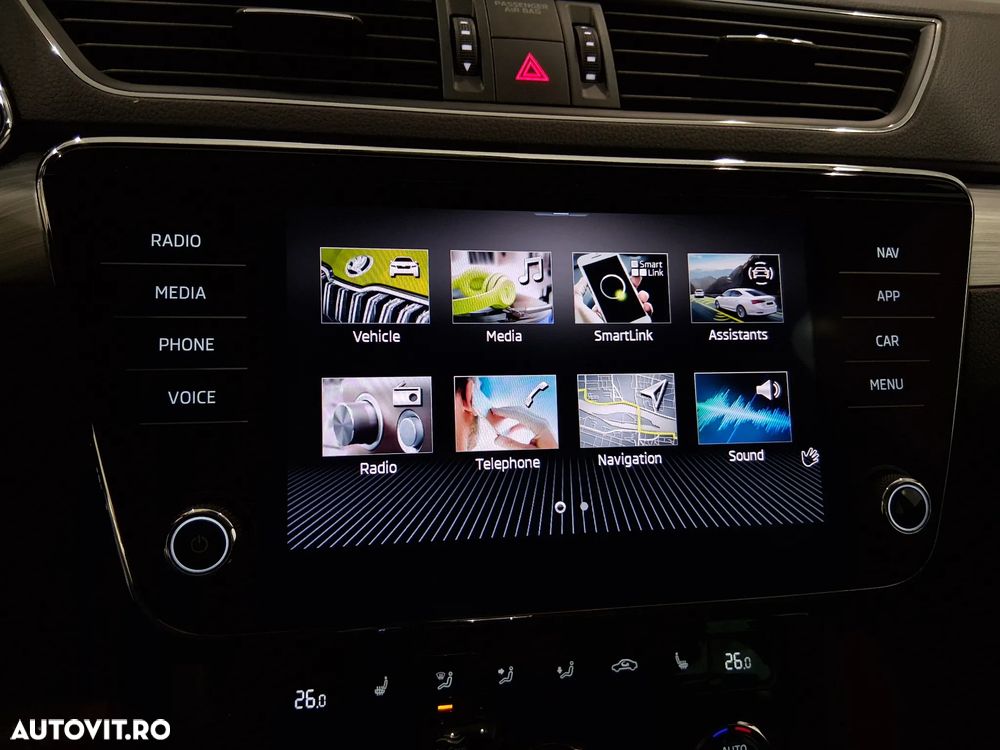 Skoda Superb 2.0 TDI DSG Ambition - 26