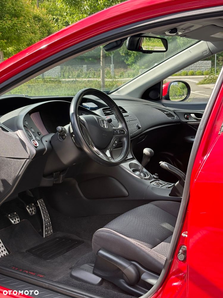 Honda Civic 1.8 Executive - 23