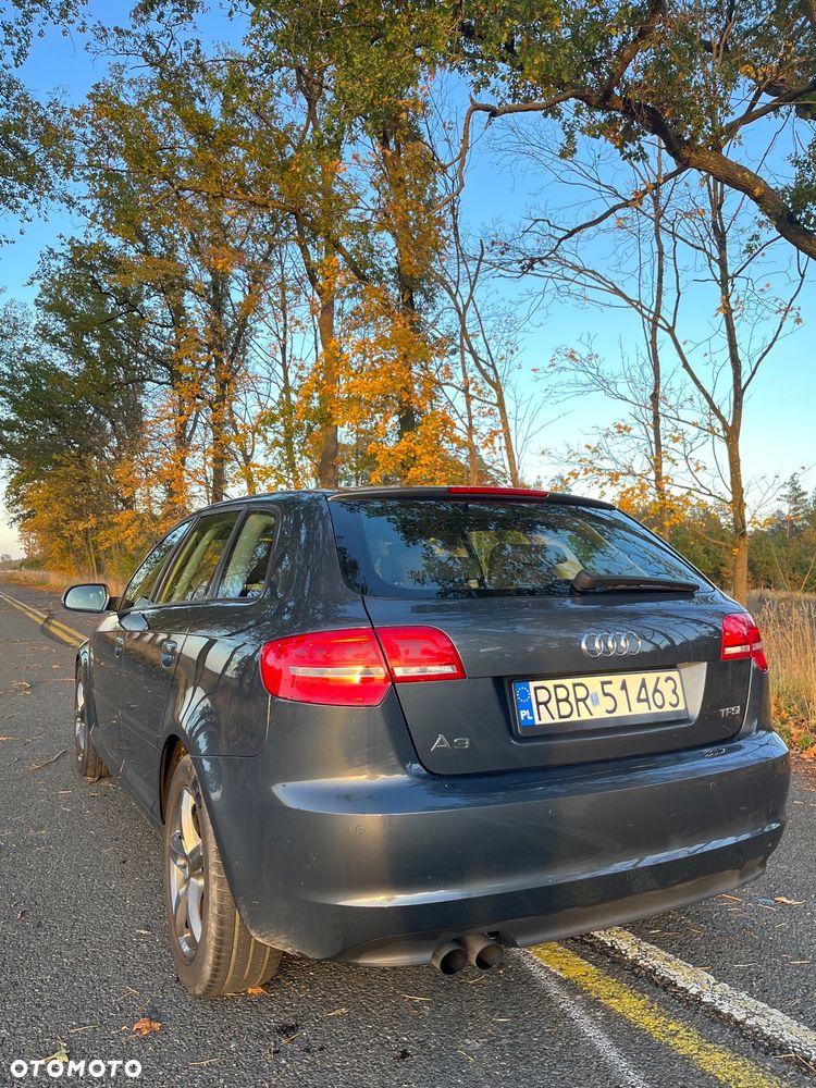 Audi A3 Sportback 1.4 TFSI S tronic Ambiente - 8