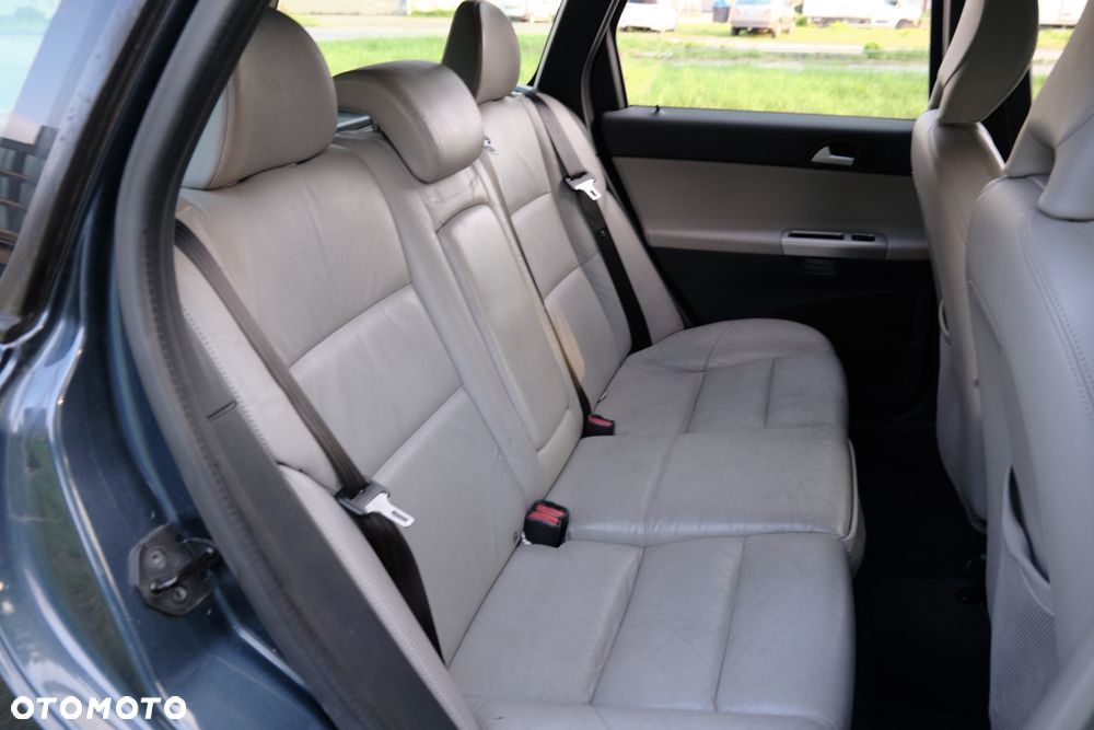 Volvo V50 T5 Momentum - 11