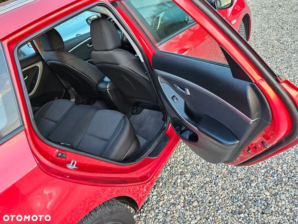 Hyundai i30 blue 1.6 GDI Style - 12