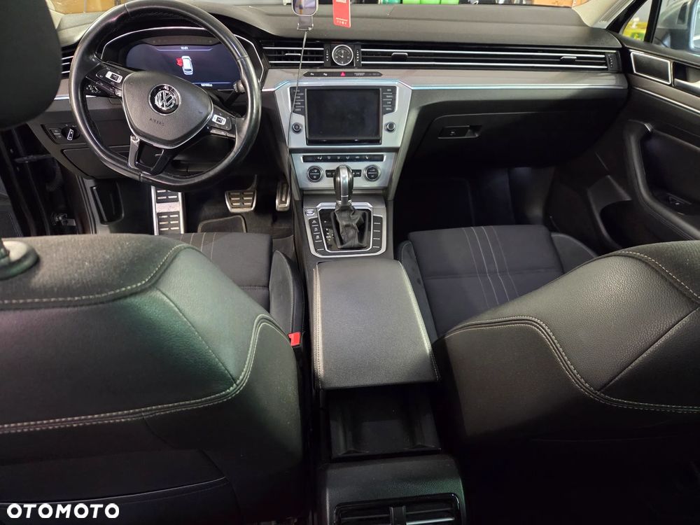 Volkswagen Passat - 3