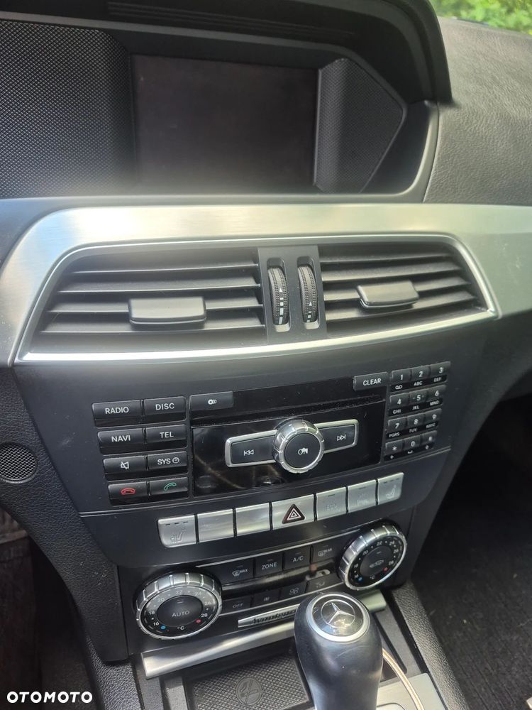 Mercedes-Benz Klasa C 180 (BlueEFFICIENCY) 7G-TRONIC Avantgarde - 17