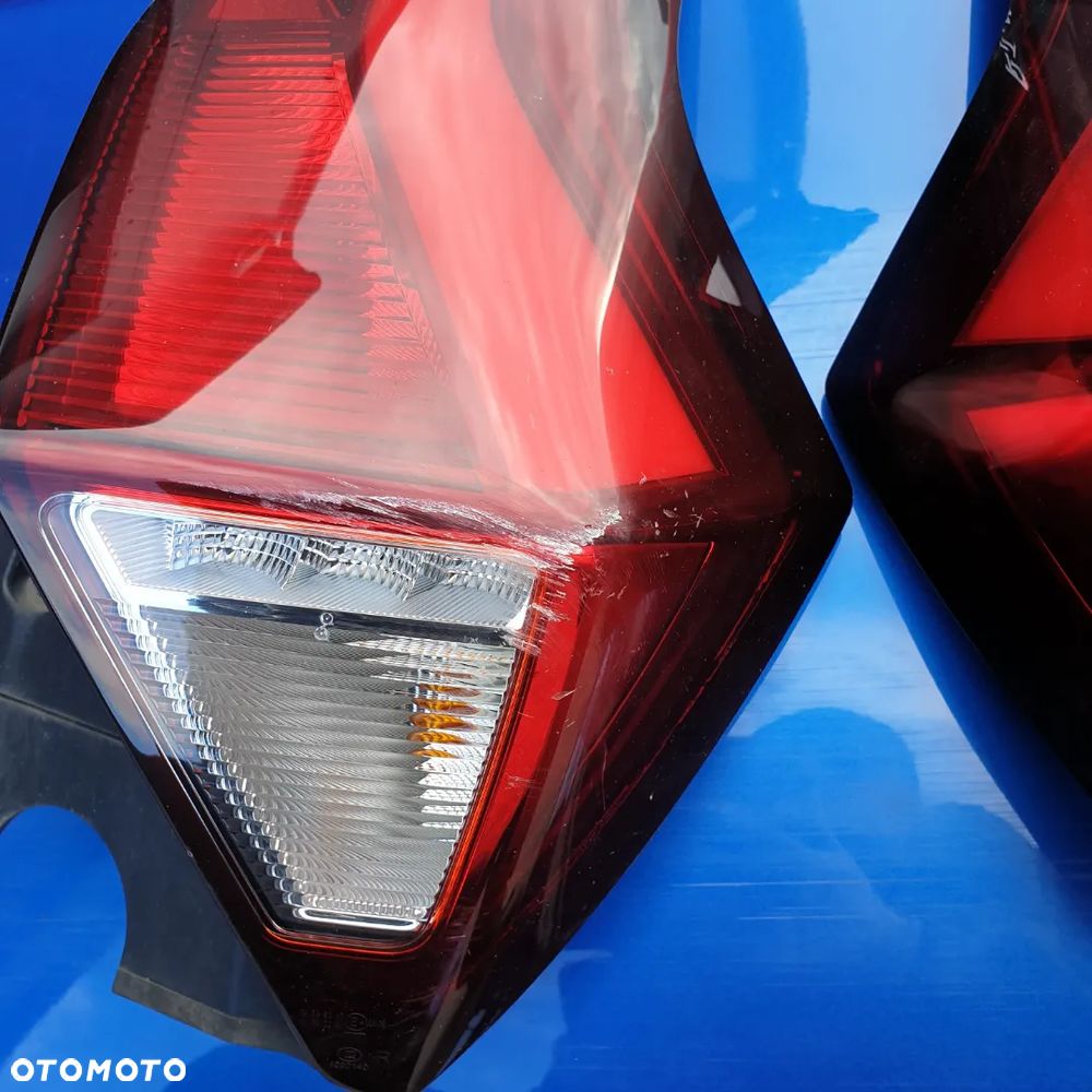 MG MG3 LAMPA LEWA PRAWA TYL  10501852  10501851 19R - 2