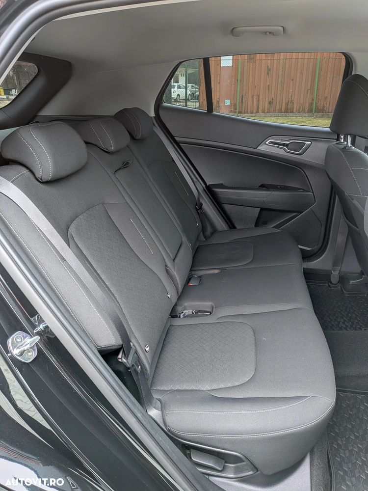 Kia Sportage 1.6 T-GDI 6MT 4x2 Urban - 16