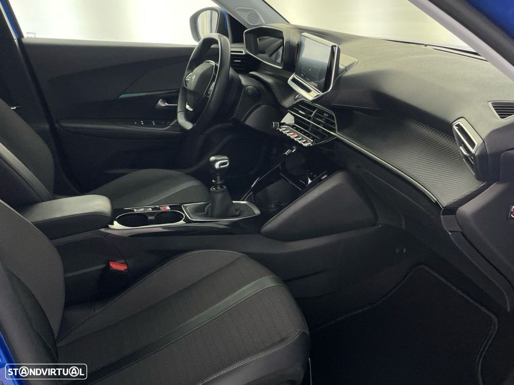 Peugeot 2008 1.2 PureTech Allure - 22