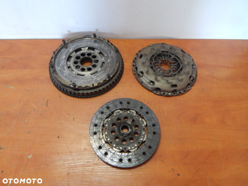 Sprzegło dwumasa 2.5 turbo benz 30681137 Volvo v50 s40 xc90 c30 s80 s60 05-13 Łuków części - 5
