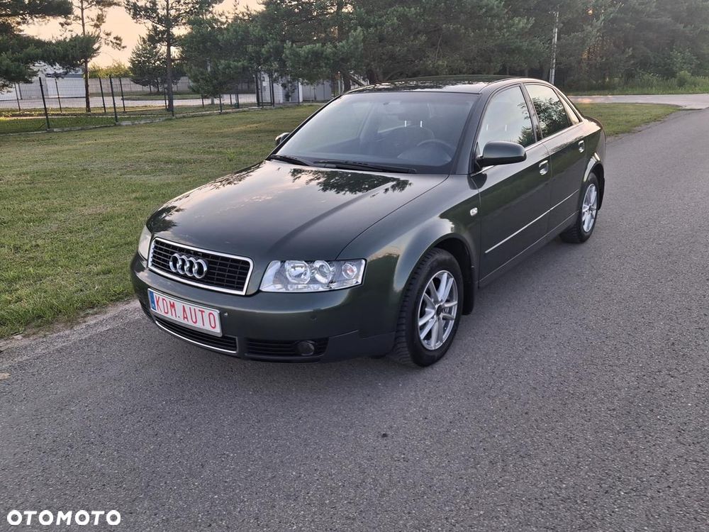 Audi A4 Limousine - 16