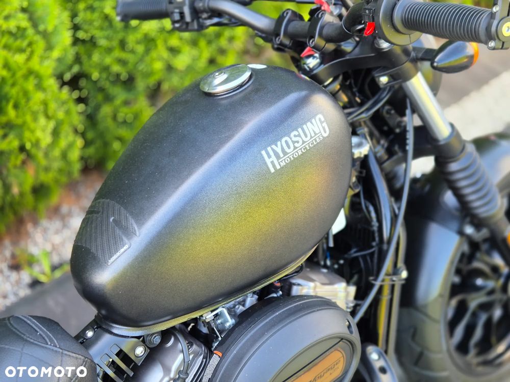 Hyosung GV - 12