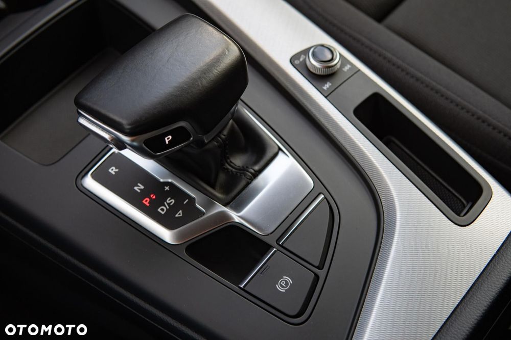 Audi A4 Avant 40 TFSI mHEV S Line S tronic - 27