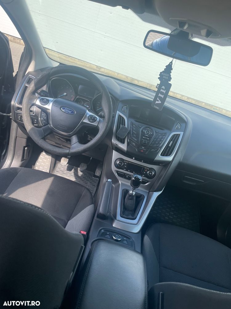 Ford Focus 1.6 TDCI DPF Titanium - 5