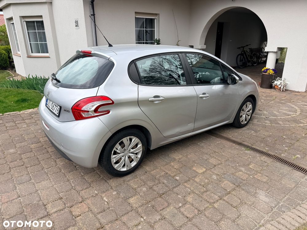 Peugeot 208 1.2 PureTech Active - 4