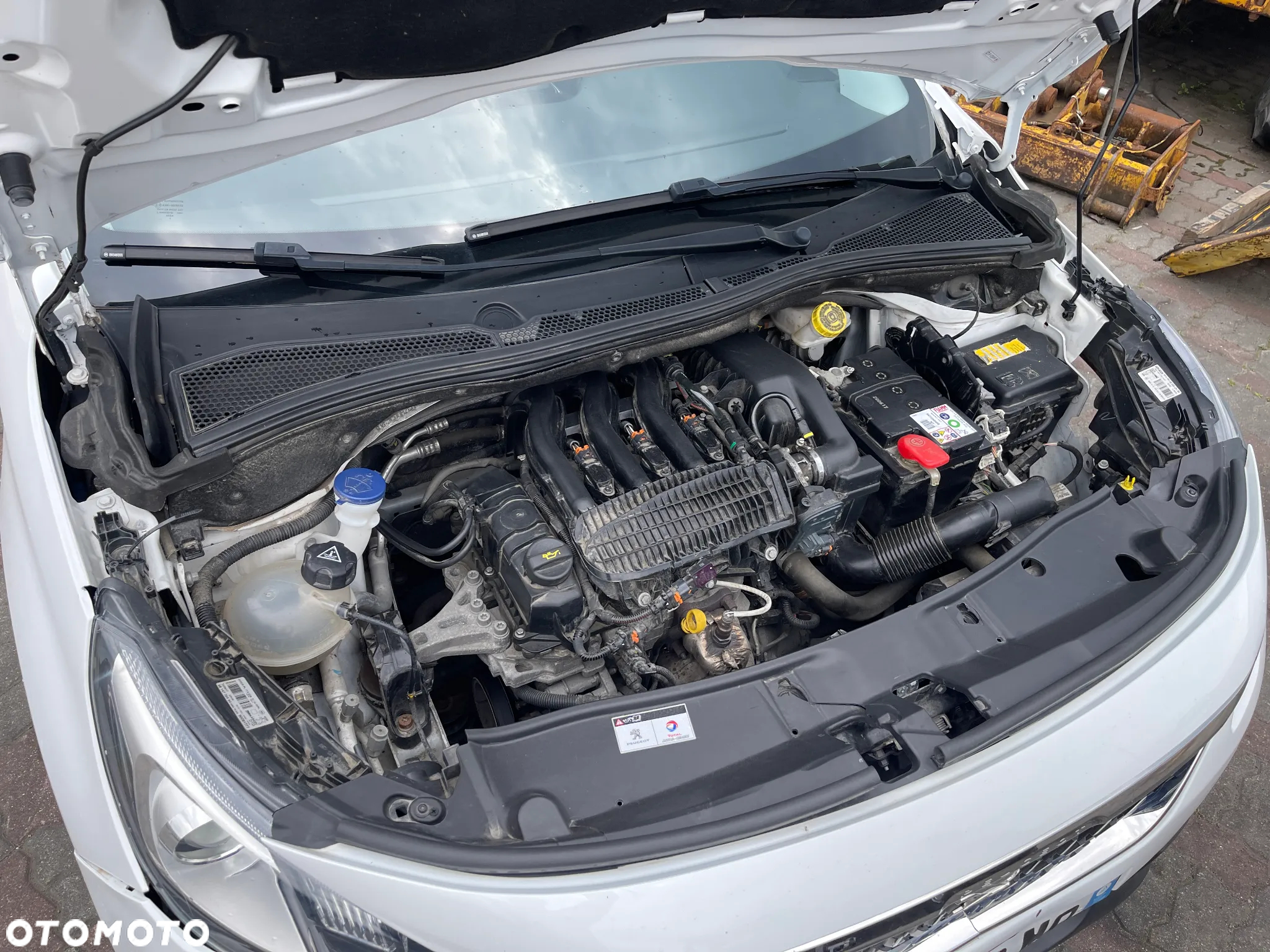 Peugeot 2008 1.2 Pure Tech Style - 37