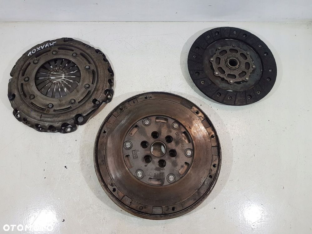 KOŁO DWUMASOWE SPRZĘGŁO 9846803480 CITROEN PEUGEOT OPEL 1.2 THP - 1