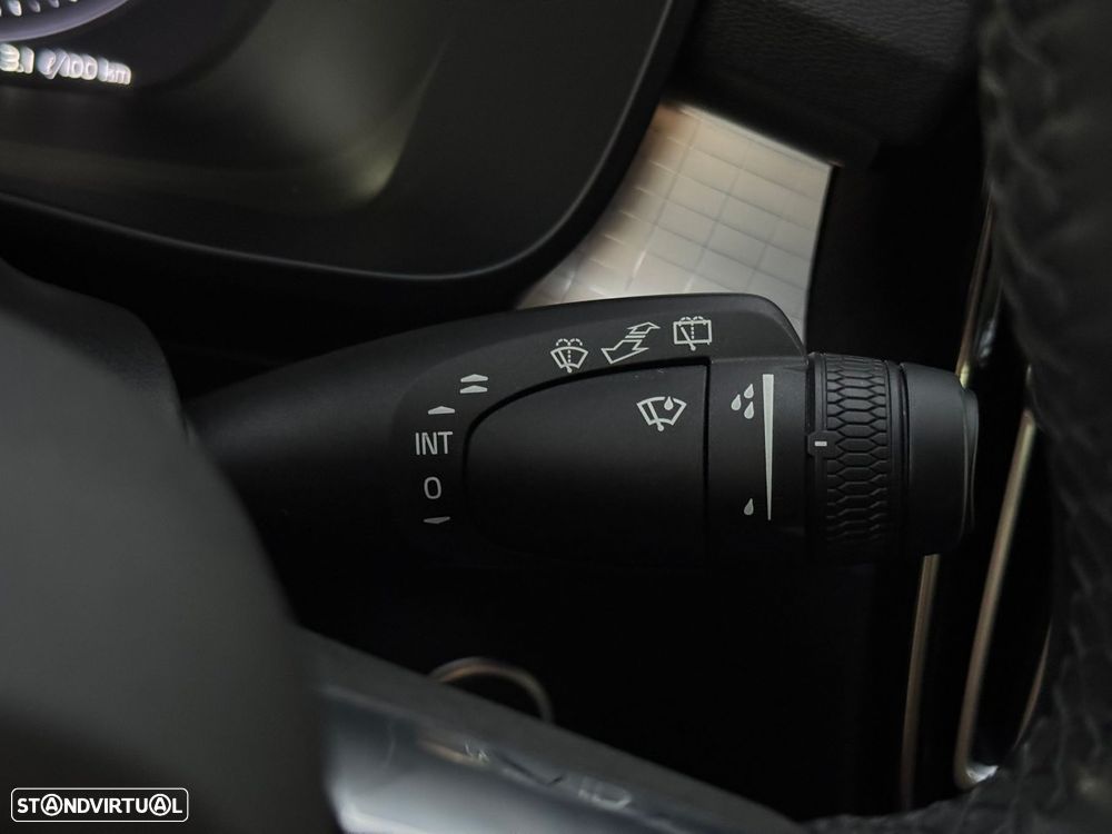 Volvo XC 40 1.5 T4 PHEV Plus Dark - 36