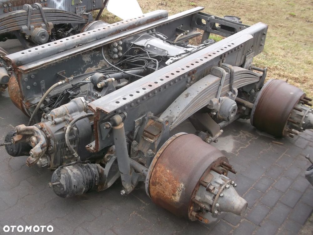 Tylny most Scania 6x4 obudowa kołyska dyfer - 1
