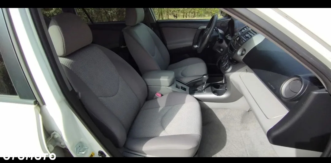 Toyota RAV4 2.5 VVT-i Sport - 3