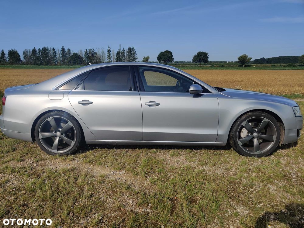Audi A8 - 7