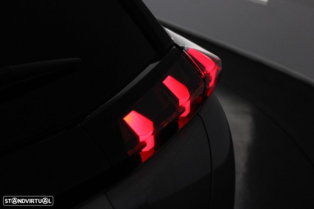 Peugeot e-2008 50 kWh Allure Pack - 38