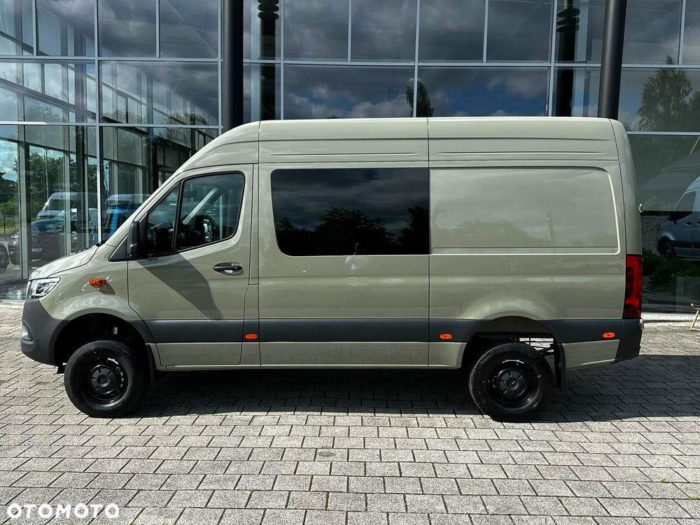 Mercedes-Benz Sprinter - 4