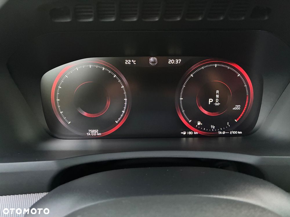 Volvo XC 90 B5 D AWD Geartronic Inscription - 9