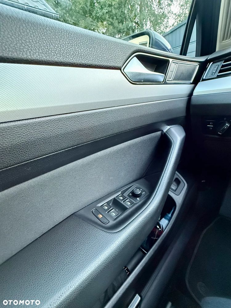 Volkswagen Passat 1.5 TSI EVO Comfortline DSG - 9