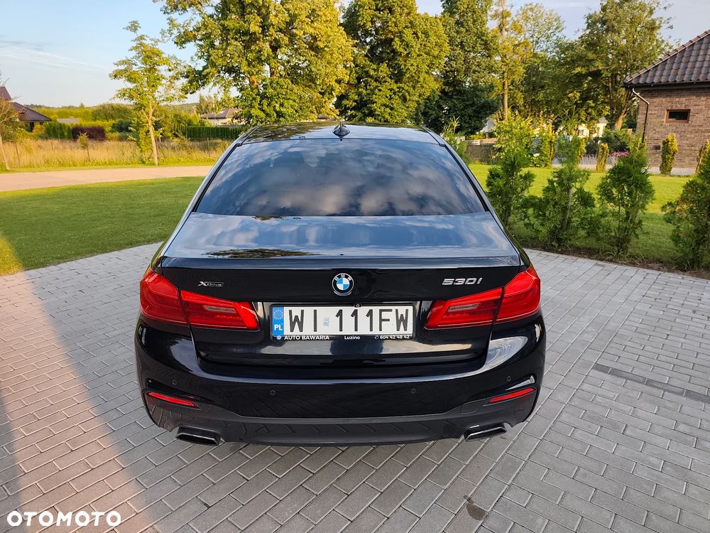 BMW Seria 5 530i xDrive - 22