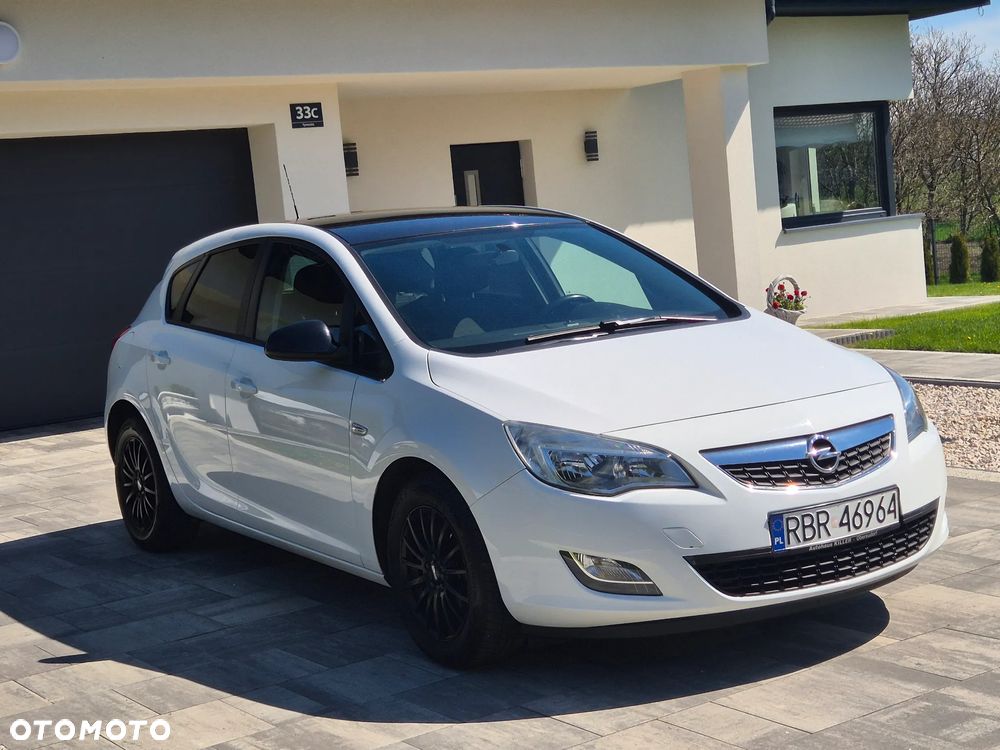 Opel Astra 1.4 T Cosmo S&S - 15