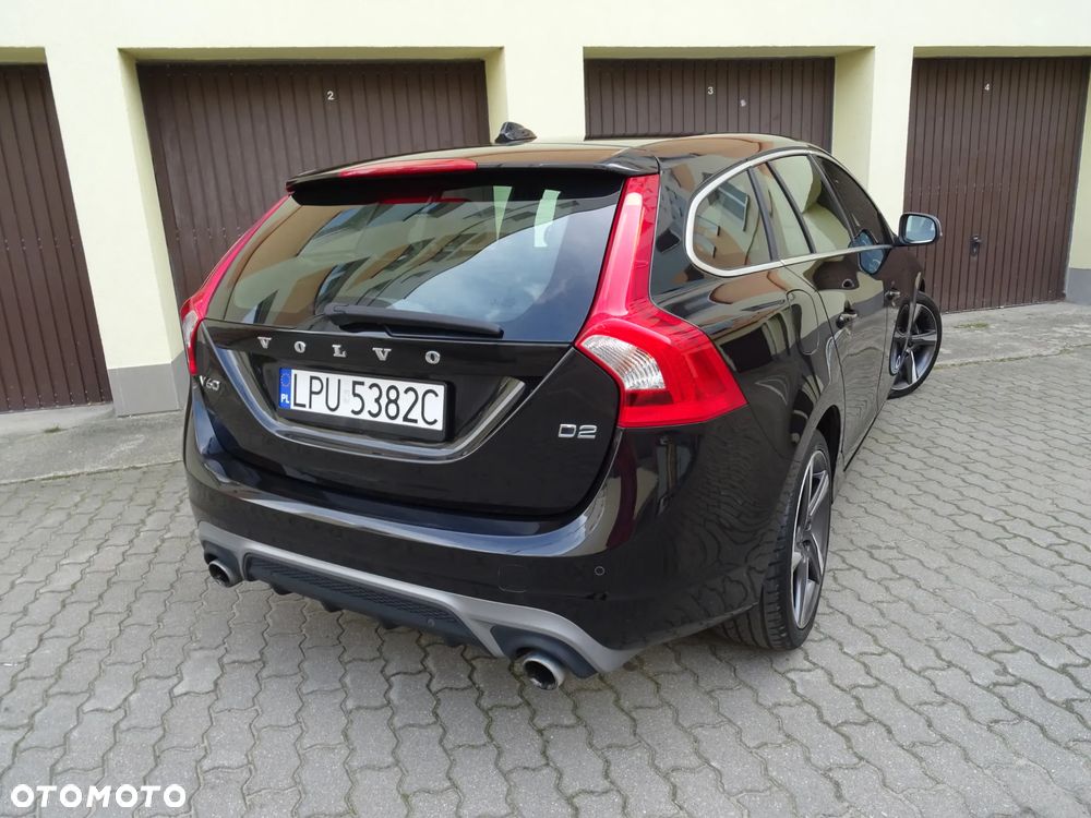 Volvo V60 D2 R-Design Momentum - 21