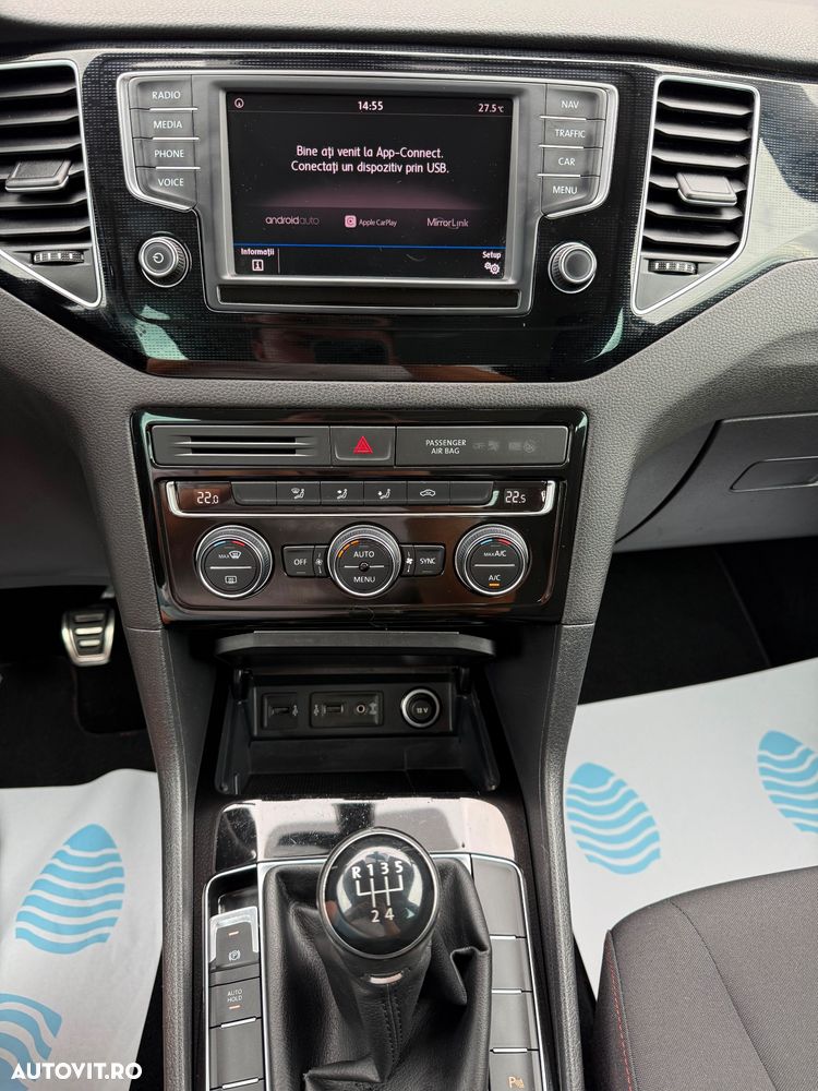 Volkswagen Golf 1.6 TDI Sound - 23