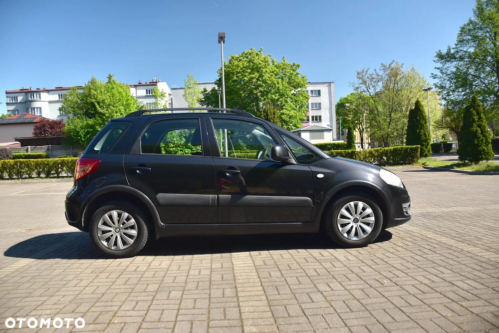 Suzuki SX4 - 5
