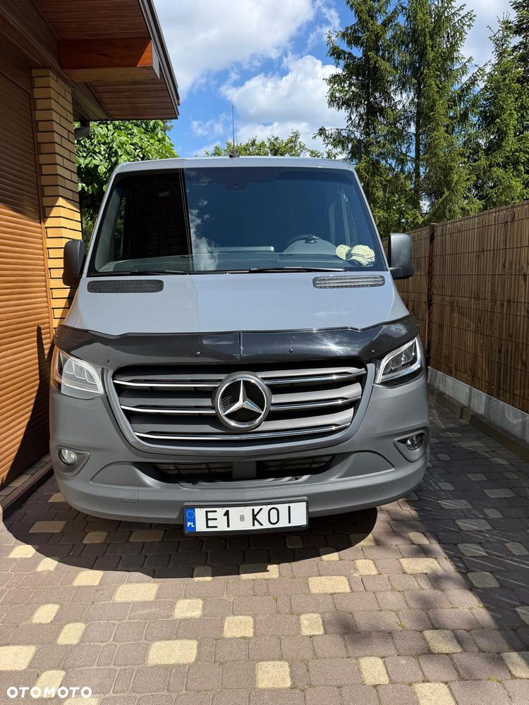 Mercedes-Benz Sprinter - 1