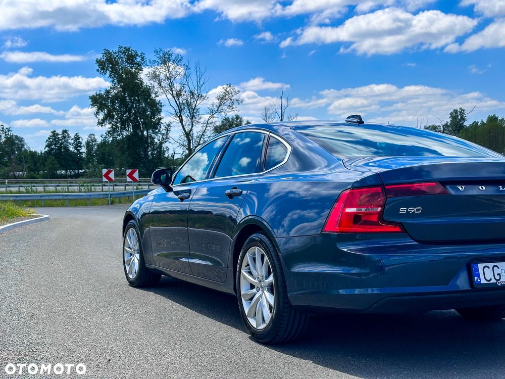 Volvo S90 D3 Momentum - 9