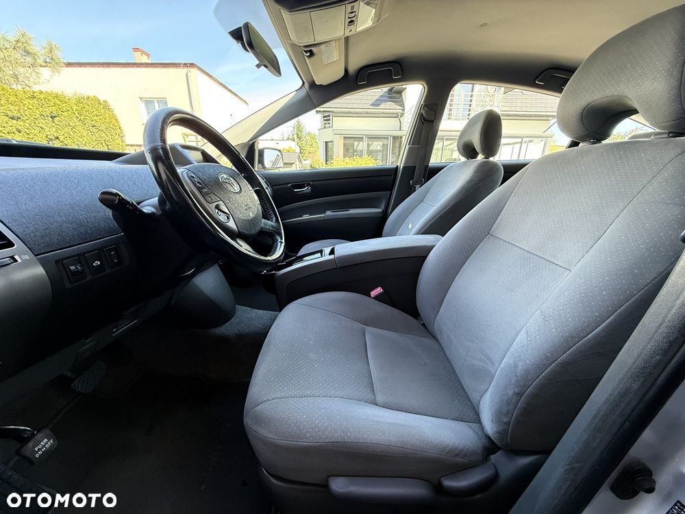 Toyota Prius 1.5 VVT-i Sol - 14
