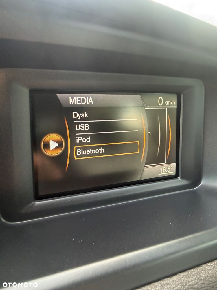 Volvo V40 Cross Country D3 Momentum - 31