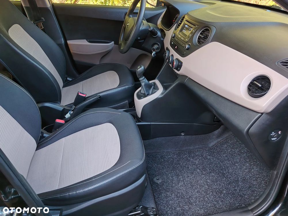 Hyundai i10 - 15