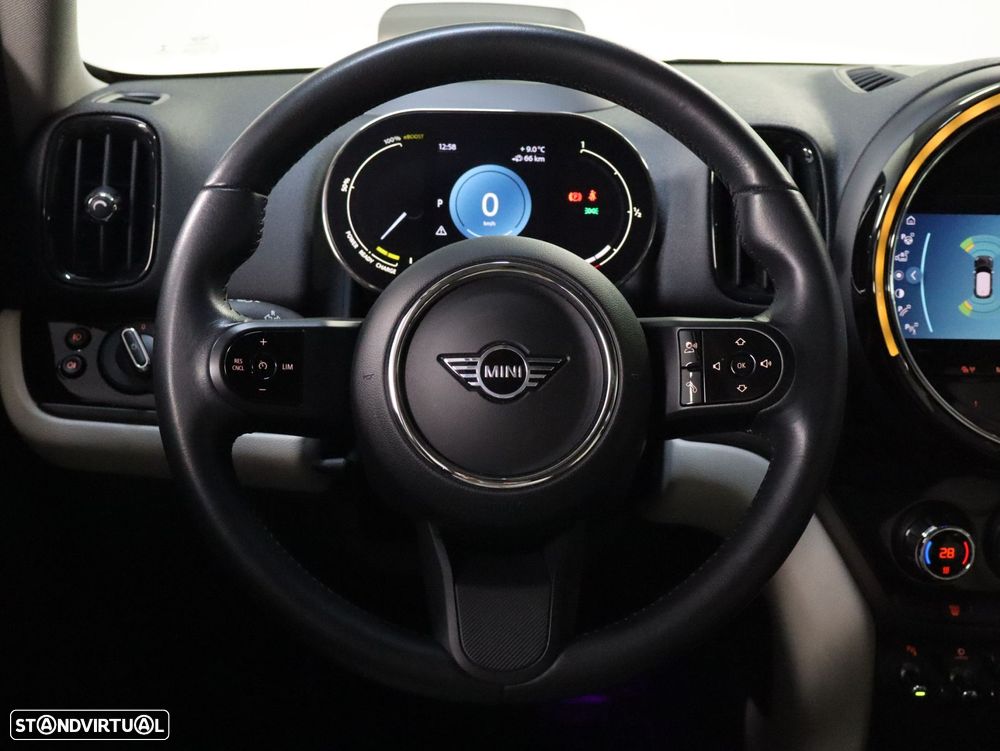 MINI Countryman Cooper SE ALL4 Auto - 10