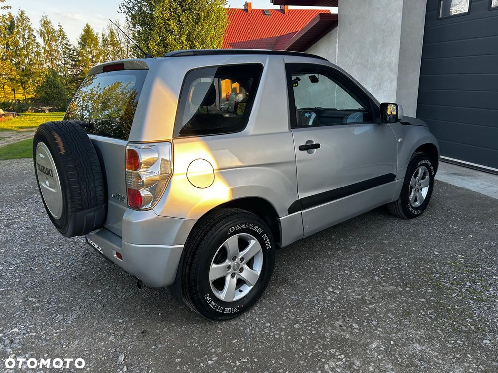 Suzuki Grand Vitara 1.6 - 9