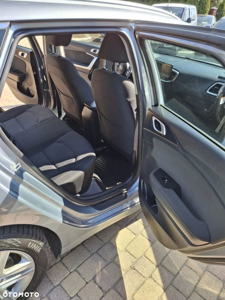 Kia Ceed 1.6 CRDi mHEV M - 16